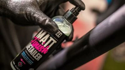 Spray Muc-Off Lustrant Matt Finish Detailer – Image 4